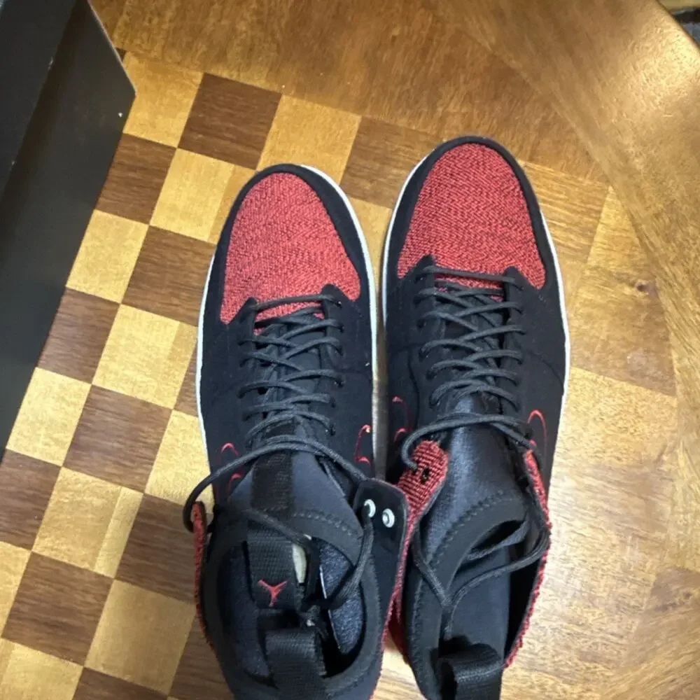 Size 15 Jordan Air Jordan 1 Ultra High Banned Black Red White 844700-001